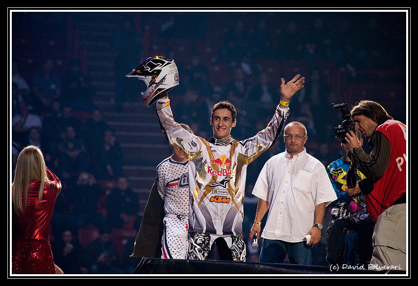 arrivée des pilotes francais du supercross de bercy 2009